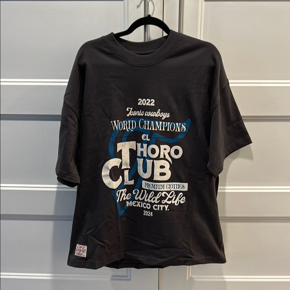 Black El Thoro Club Graphic T-Shirt